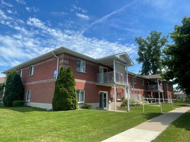 Photo du bâtiment - Wallaceburg Apartments