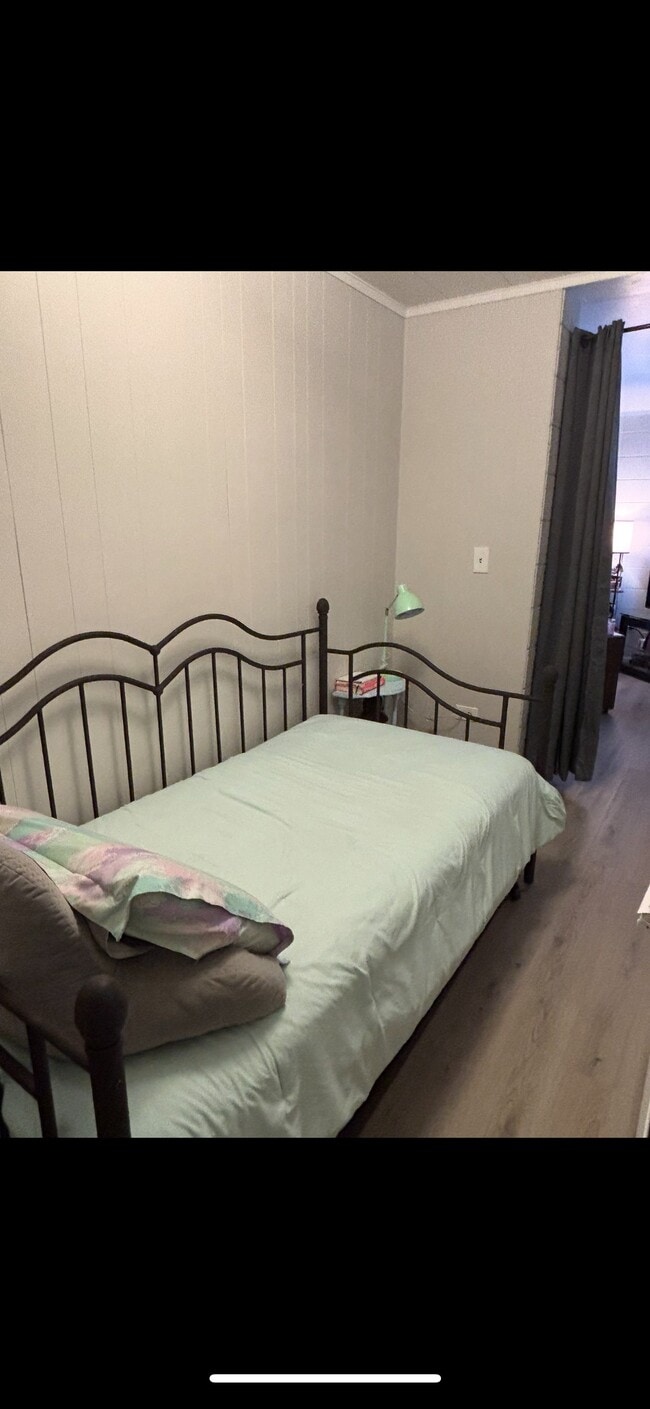 Foto del edificio - 1351 N Western Ave