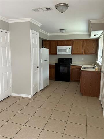 Building Photo - 559 Perch Rd