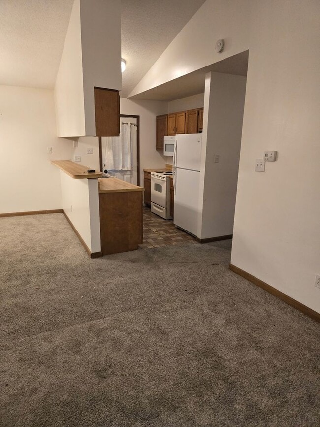 Building Photo - Knoxville 37931 - 3 bedroom, 2 bath home w...