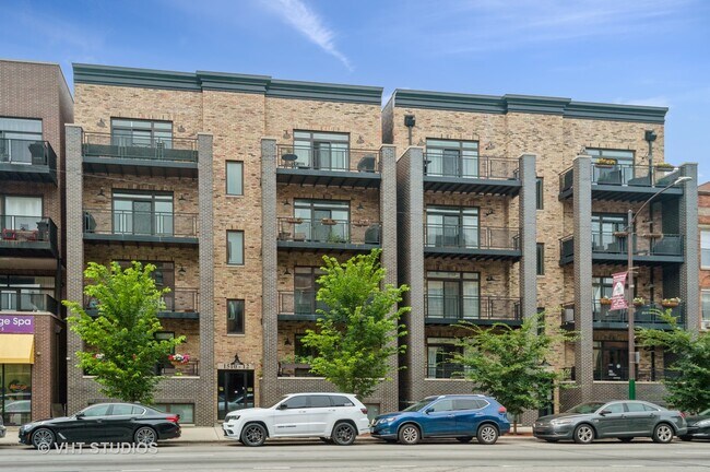 Building Photo - 1510 N Western Ave