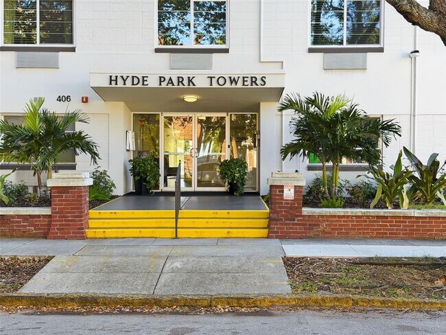 Foto del edificio - 406 S Cedar Ave