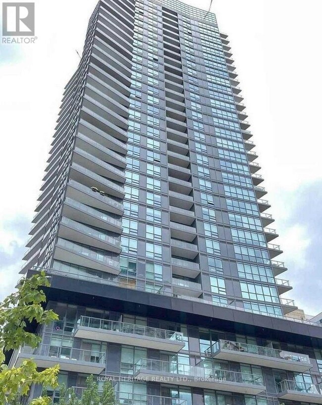 Building Photo - 30 Roehampton Ave