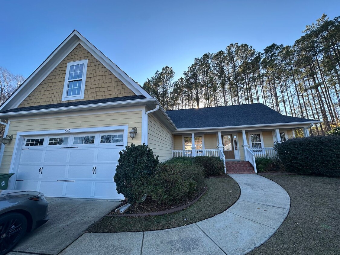 Primary Photo - BEAUITFUL HOME IN ANDERSON CREEK CLUB!