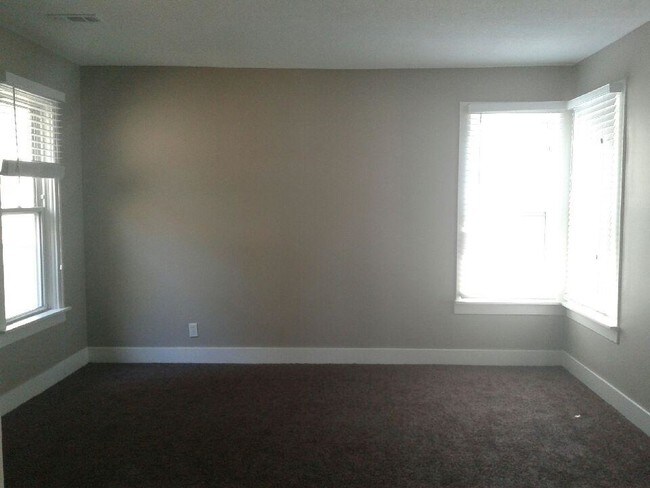 Building Photo - 428 Olive St.- Apt. B