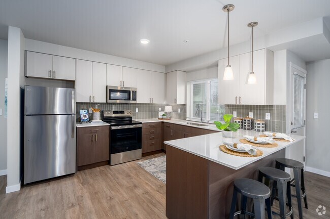 Interior Photo - The Valley