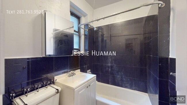 Foto del edificio - 207-209 West 11th Street -2C