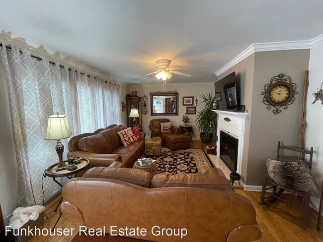 Building Photo - 3 br, 2.5 bath House - 408 14th Street