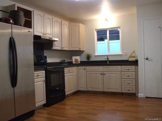 Building Photo - Mililani - 4bdrm/2bath with attached garag...