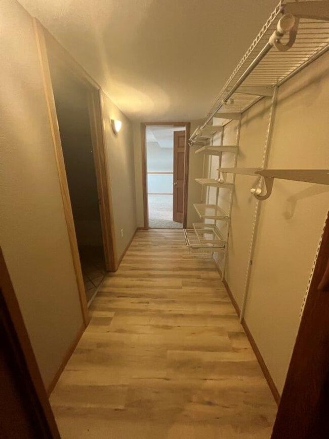 Building Photo - 4 BEDROOM | 2 BATH | DOUBLE CAR GARAGE | RAPID VALLEY