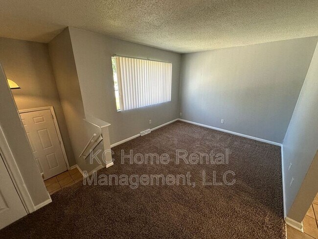 Foto del edificio - 7225 Gilmore Ave