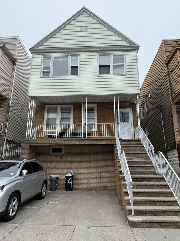 Foto principal - 176 W 24th St