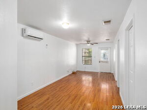 Foto del edificio - 508 Randall Ave