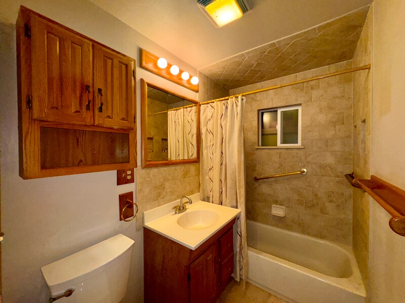 Foto del edificio - 10800 W 39th Pl