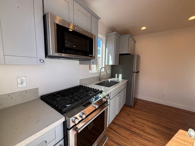 Foto del edificio - 4948 Twain Ave