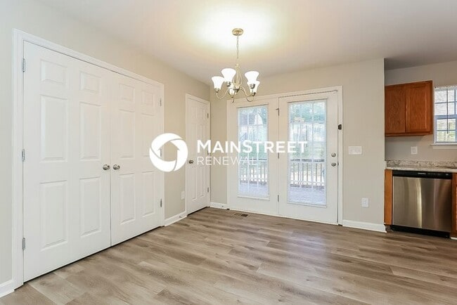 Building Photo - 3 Bedroom Pet-Friendly Home in ANTIOCH, TN with Main Street Renewal
