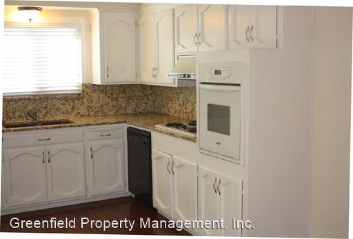 Building Photo - 1126 S Sunset Dr