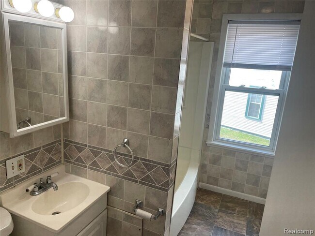 Foto del edificio - 8536 Perry Rd