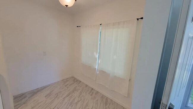 Dinning Room - 26548 Eton Ave