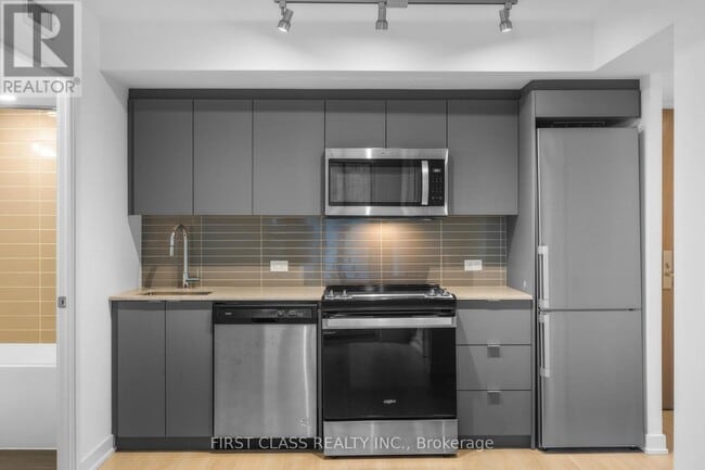 Building Photo - 30-230 Tretti Wy