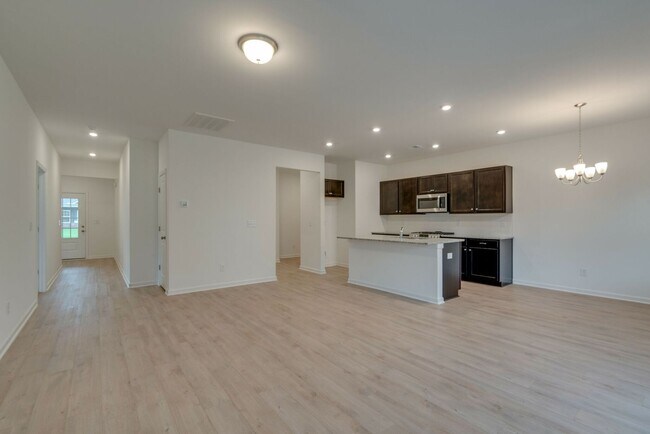 Foto del edificio - New Construction! 3 Bed, 2 Bath, Single family home minutes from downtown Columbia!