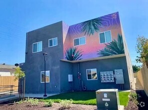 Building Photo - 2187 Everett Ave