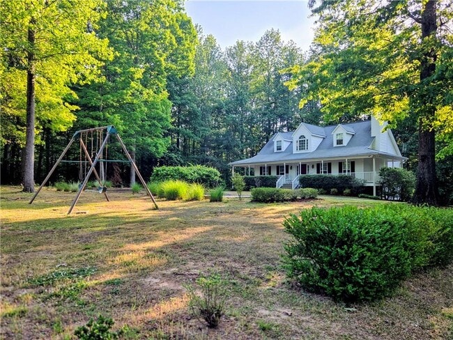 Building Photo - 3060 Glen Wallace Dr