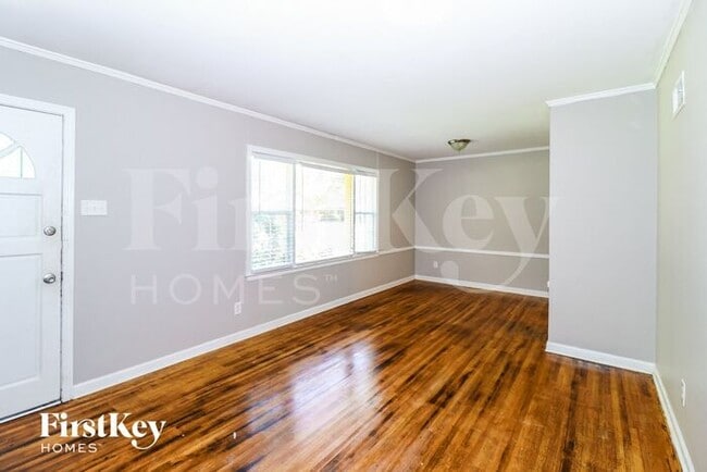 Foto del edificio - 1586 Marcia Rd