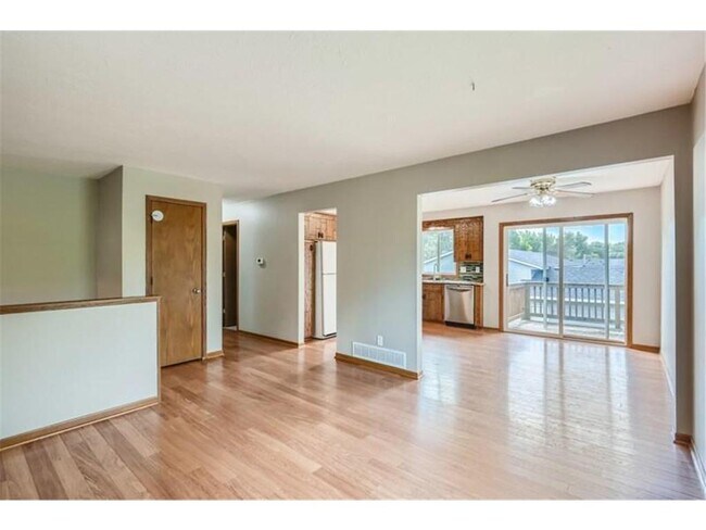Foto del edificio - 5259 Bounty St SE
