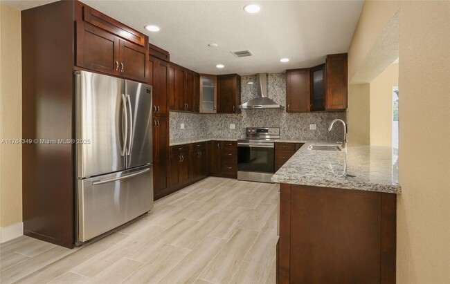 Foto del edificio - 8870 SW 87th St