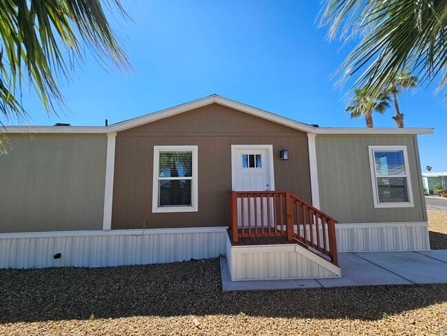 Building Photo - 2627 S Lamb Blvd