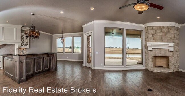 Building Photo - 3 br, 3.5 bath House - 16733 Little Leaf Ct.