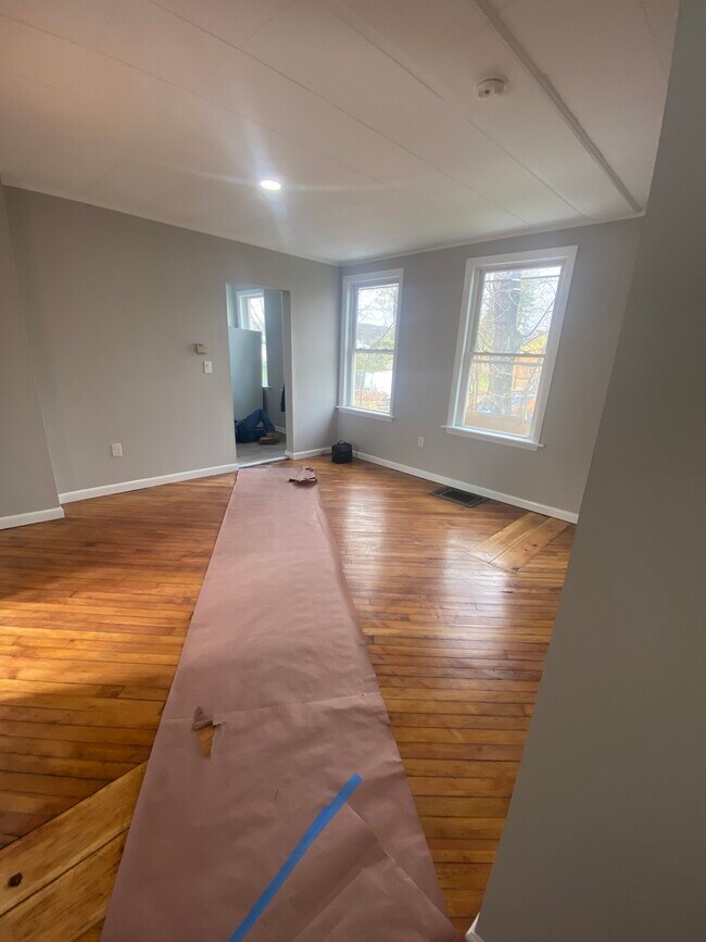 Building Photo - 224 Millville Ave