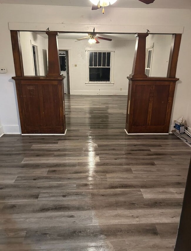 Foto del edificio - 1426 E Locust St