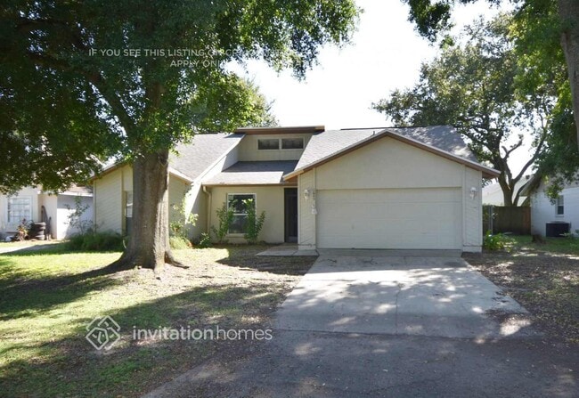 Building Photo - 1645 Sailpoint Dr