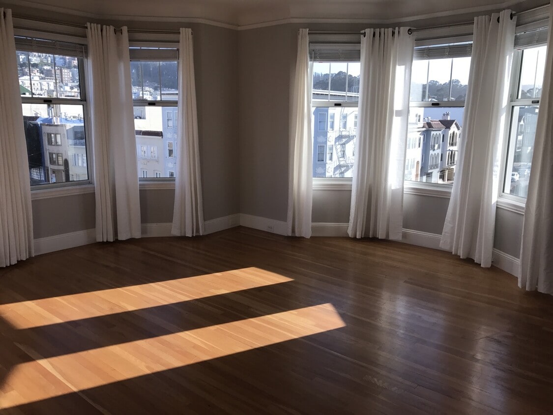Primary Photo - The Franciscan Apartments