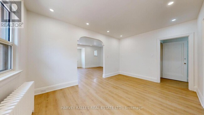 Photo du bâtiment - 1216 Avenue Rd