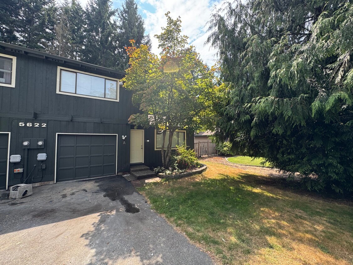 Foto principal - 5622 140th St SW
