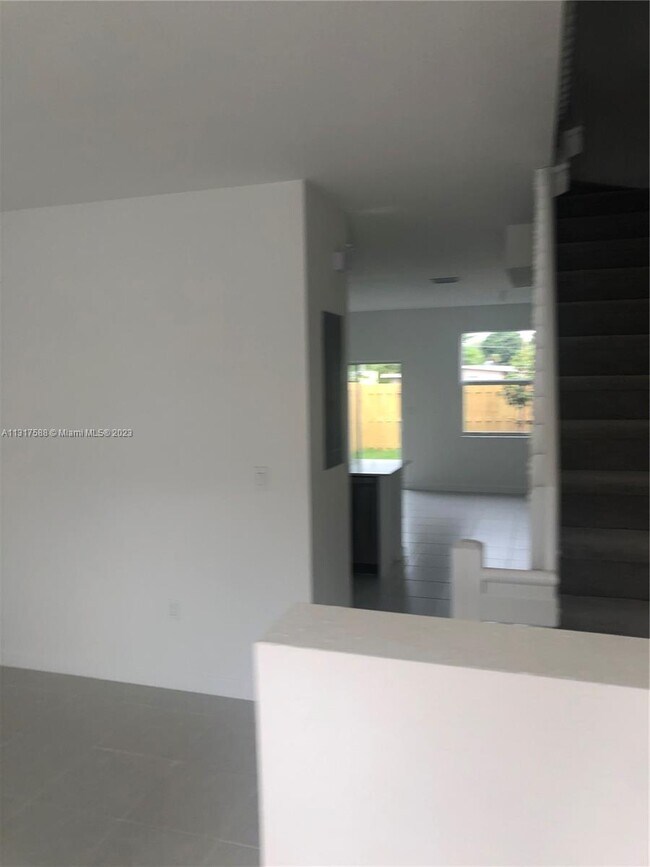 Foto del edificio - 12371 NW 23rd Ct