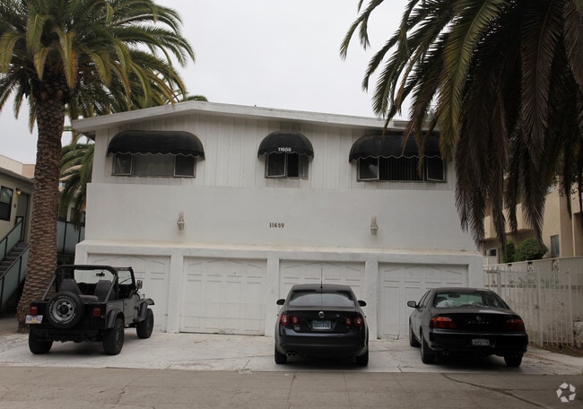 Building Photo - 11659 Mayfield Ave