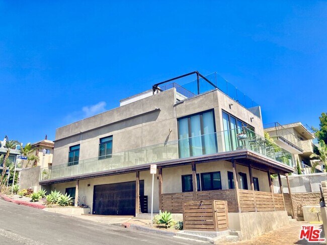 Foto del edificio - 6300 Vista Del Mar Vis