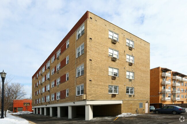 Building Photo - 445 Sherman Ave
