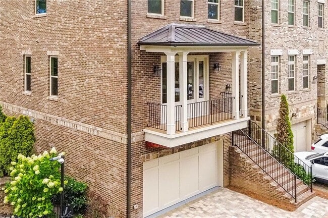 Foto del edificio - 845 Canterbury Rd NE