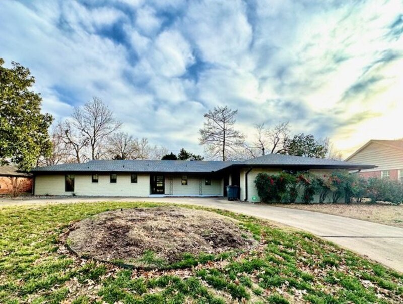 Foto principal - 2616 E 58th St
