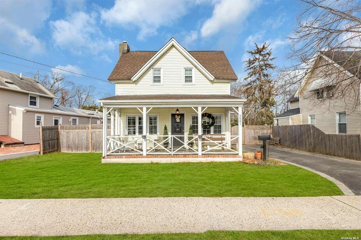 Primary Photo - 2661 Union Blvd