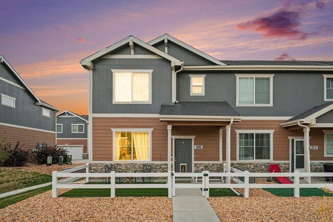 Photo - 305 Oriole Way Townhome