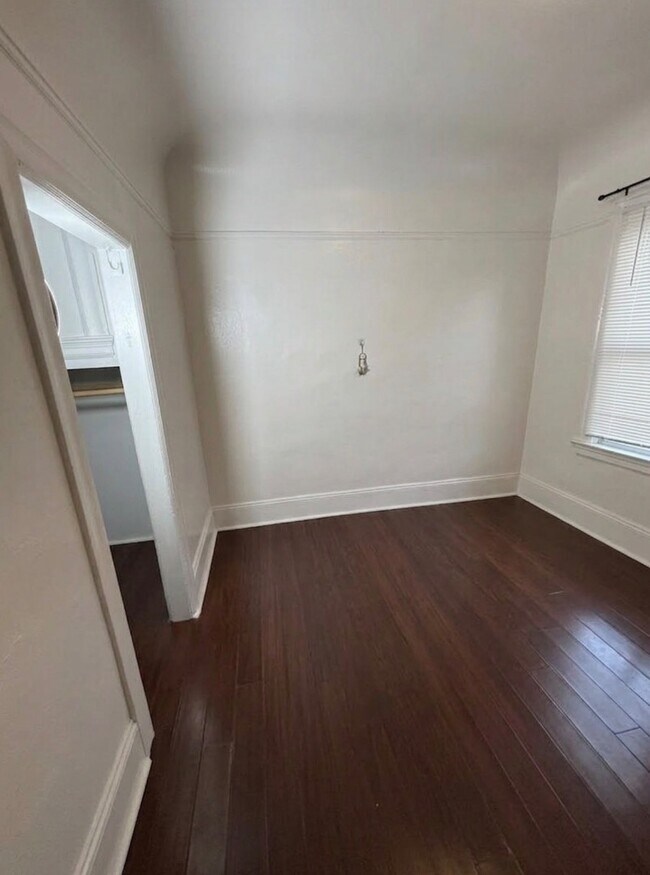 Foto del edificio - 2059 Berkeley Way