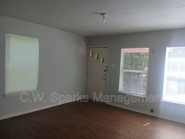 Photo - 2309 Idaho Ave Apartment