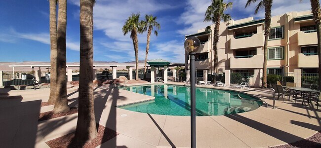 Foto del edificio - 3210 Sweetwater Ave