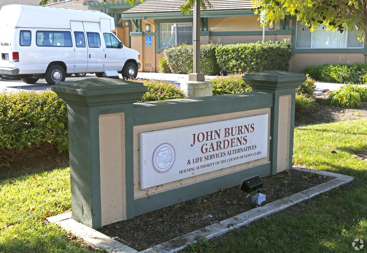 Building Photo - John Burns Gardens